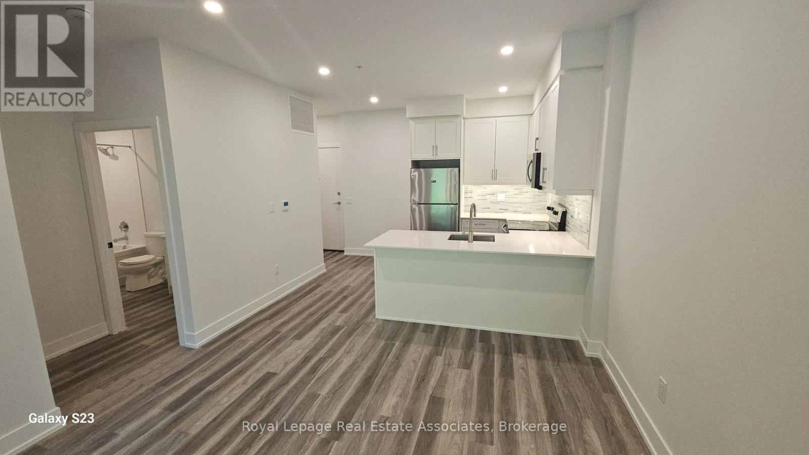 104 - 1100 Lackner Place, Kitchener, Ontario  N2A 0M1 - Photo 11 - X12439694