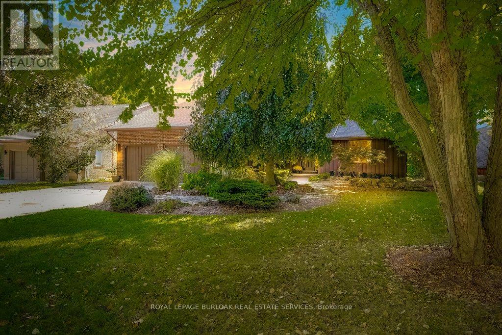 9 FORESTHILL CRESCENT, Pelham, Ontario