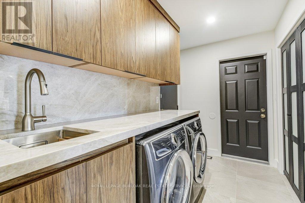 9 Foresthill Crescent, Pelham, Ontario  L0S 1E1 - Photo 18 - X12439768