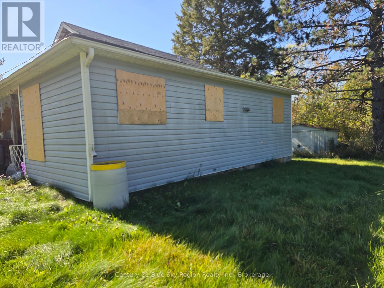 1631b River Road, Chisholm, Ontario  P0H 1B0 - Photo 4 - X12440111