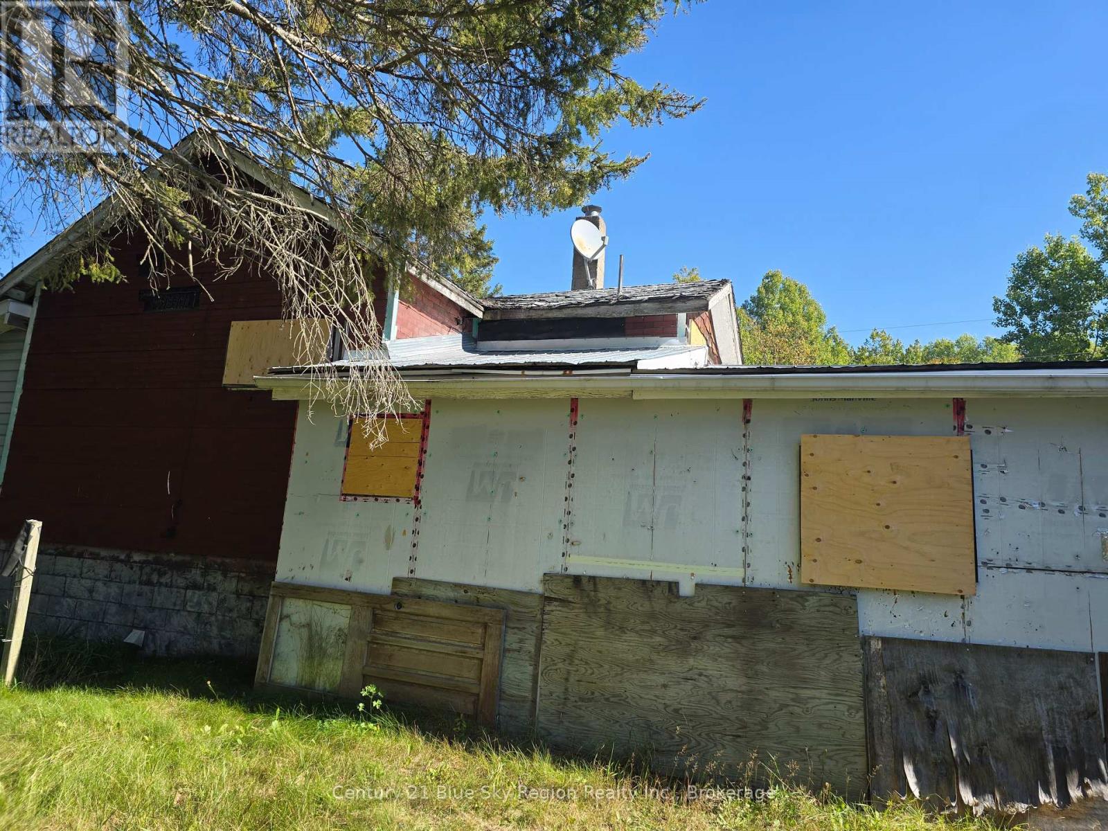 1631b River Road, Chisholm, Ontario  P0H 1B0 - Photo 8 - X12440111