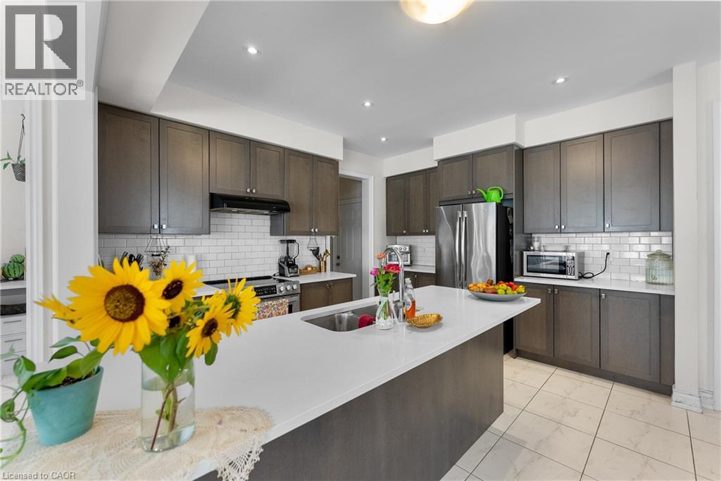 7712 Tupelo Crescent, Niagara Falls, Ontario  L2H 3R8 - Photo 9 - 40774691