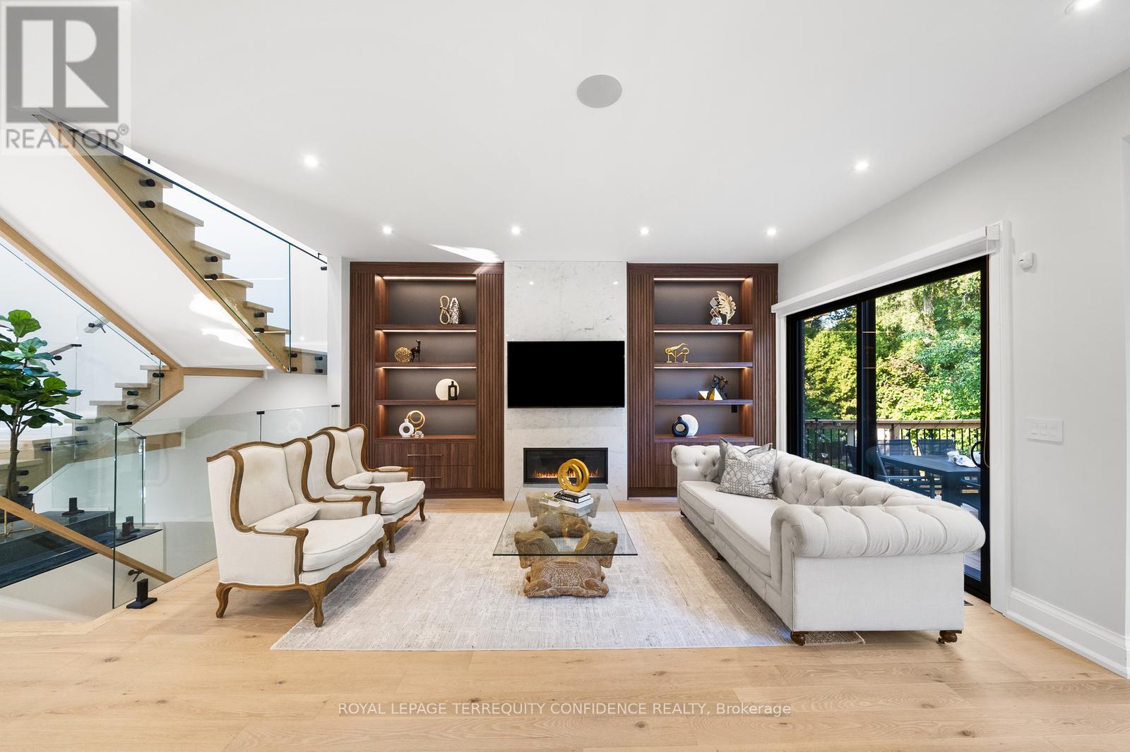 422 Hounslow Avenue, Toronto, Ontario  M2R 1H6 - Photo 16 - C12439779