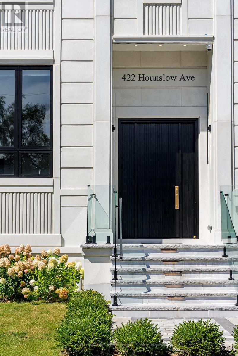 422 Hounslow Avenue, Toronto, Ontario  M2R 1H6 - Photo 2 - C12439779