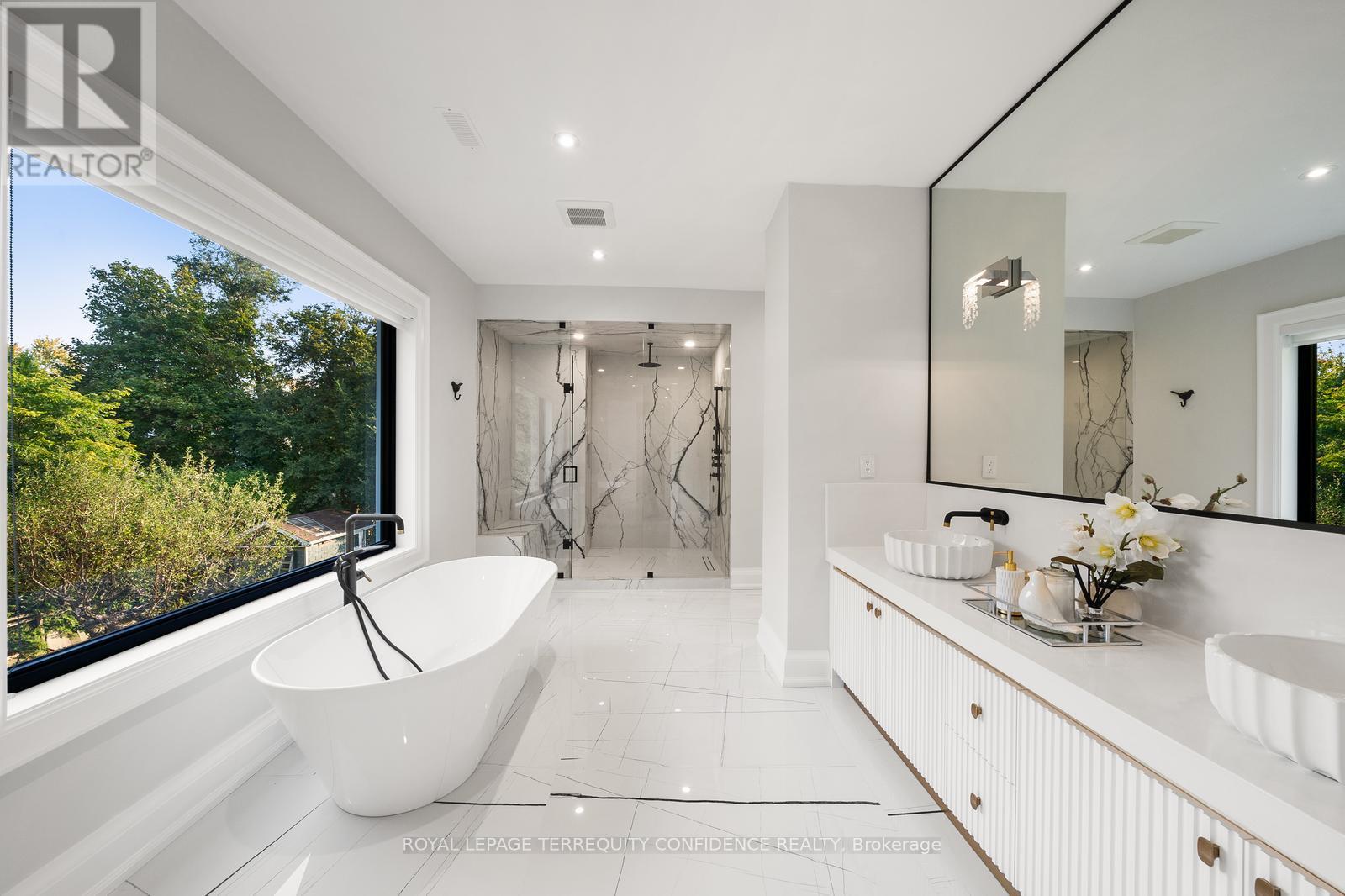422 Hounslow Avenue, Toronto, Ontario  M2R 1H6 - Photo 23 - C12439779