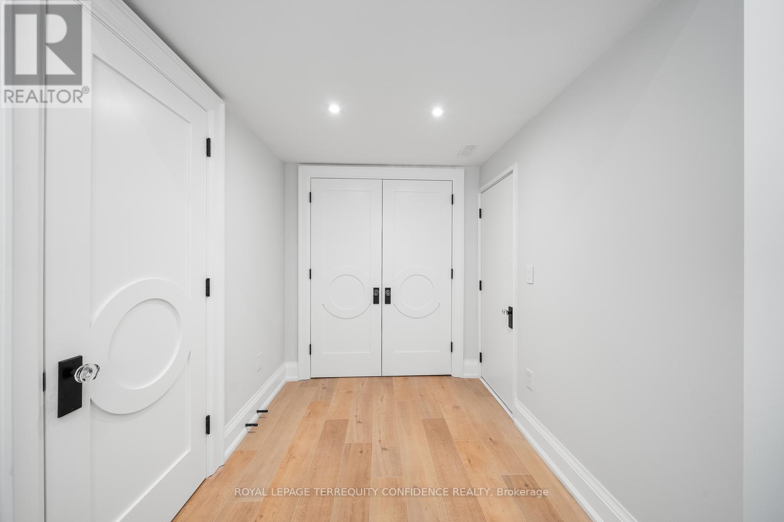 422 Hounslow Avenue, Toronto, Ontario  M2R 1H6 - Photo 35 - C12439779