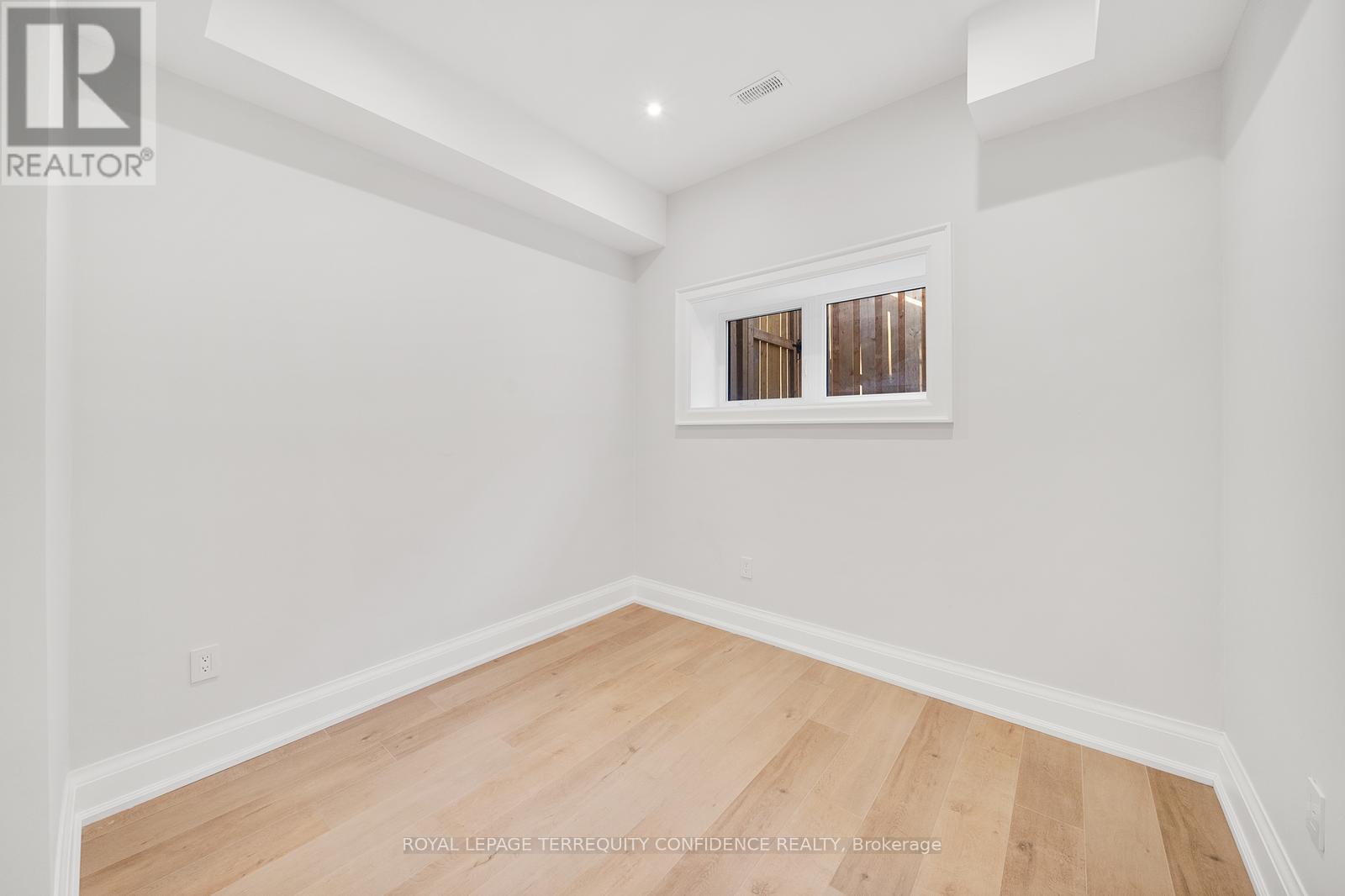 422 Hounslow Avenue, Toronto, Ontario  M2R 1H6 - Photo 42 - C12439779