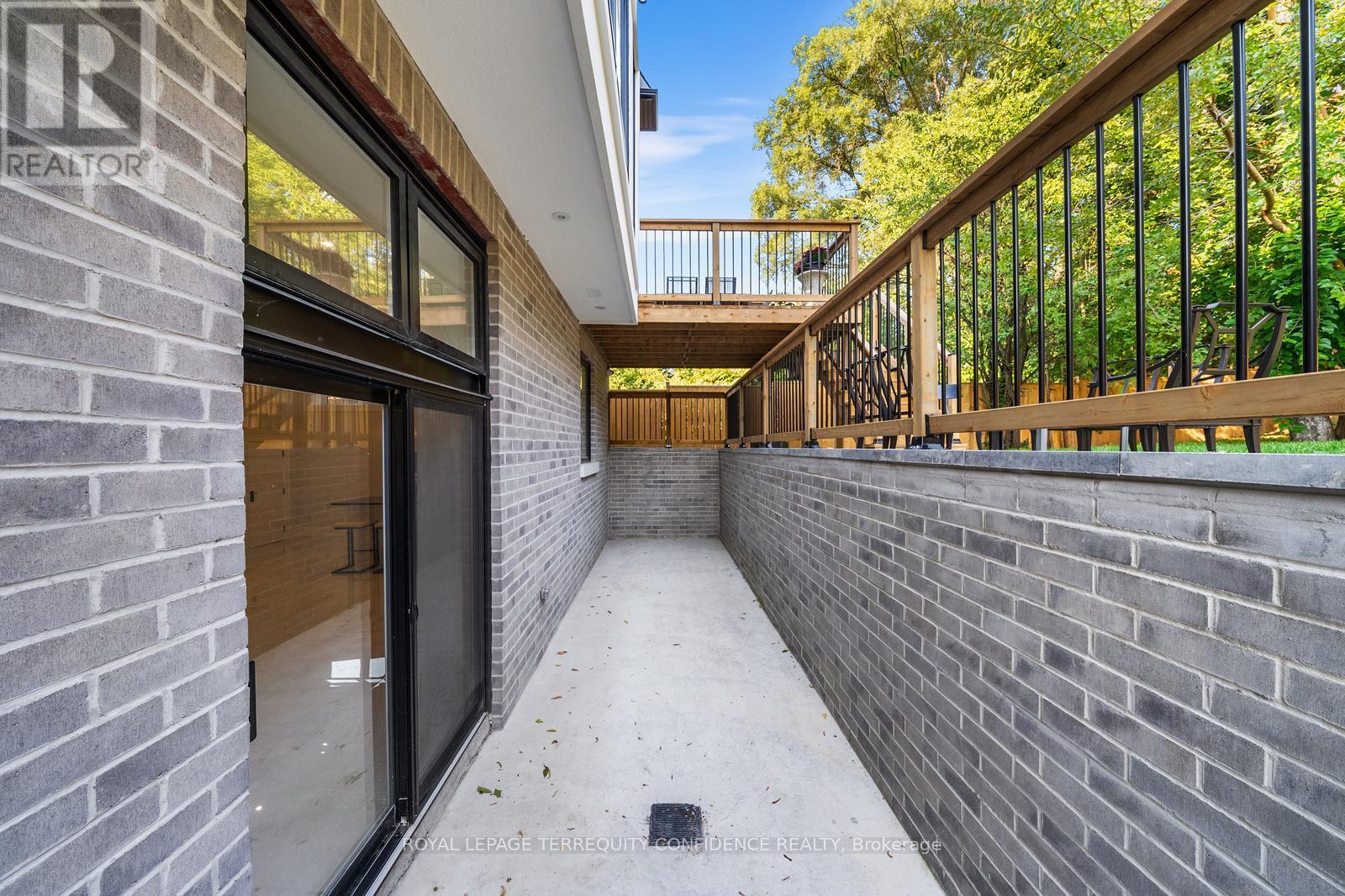 422 Hounslow Avenue, Toronto, Ontario  M2R 1H6 - Photo 44 - C12439779