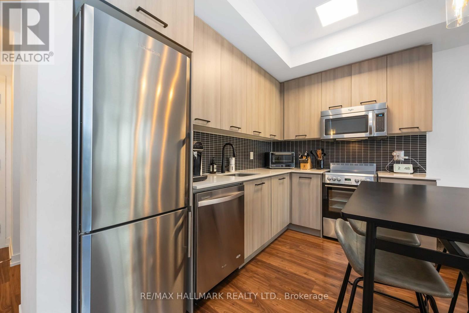902 - 105 George Street, Toronto, Ontario  M5A 2N4 - Photo 14 - C12439792