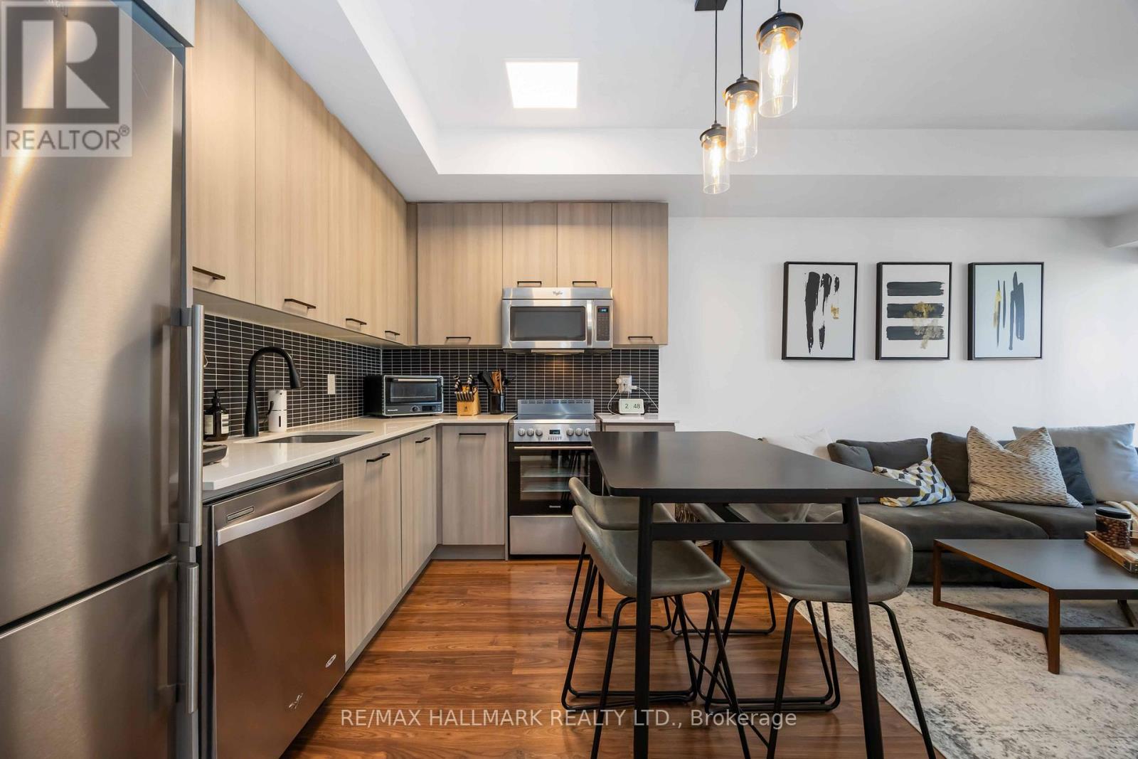 902 - 105 George Street, Toronto, Ontario  M5A 2N4 - Photo 15 - C12439792