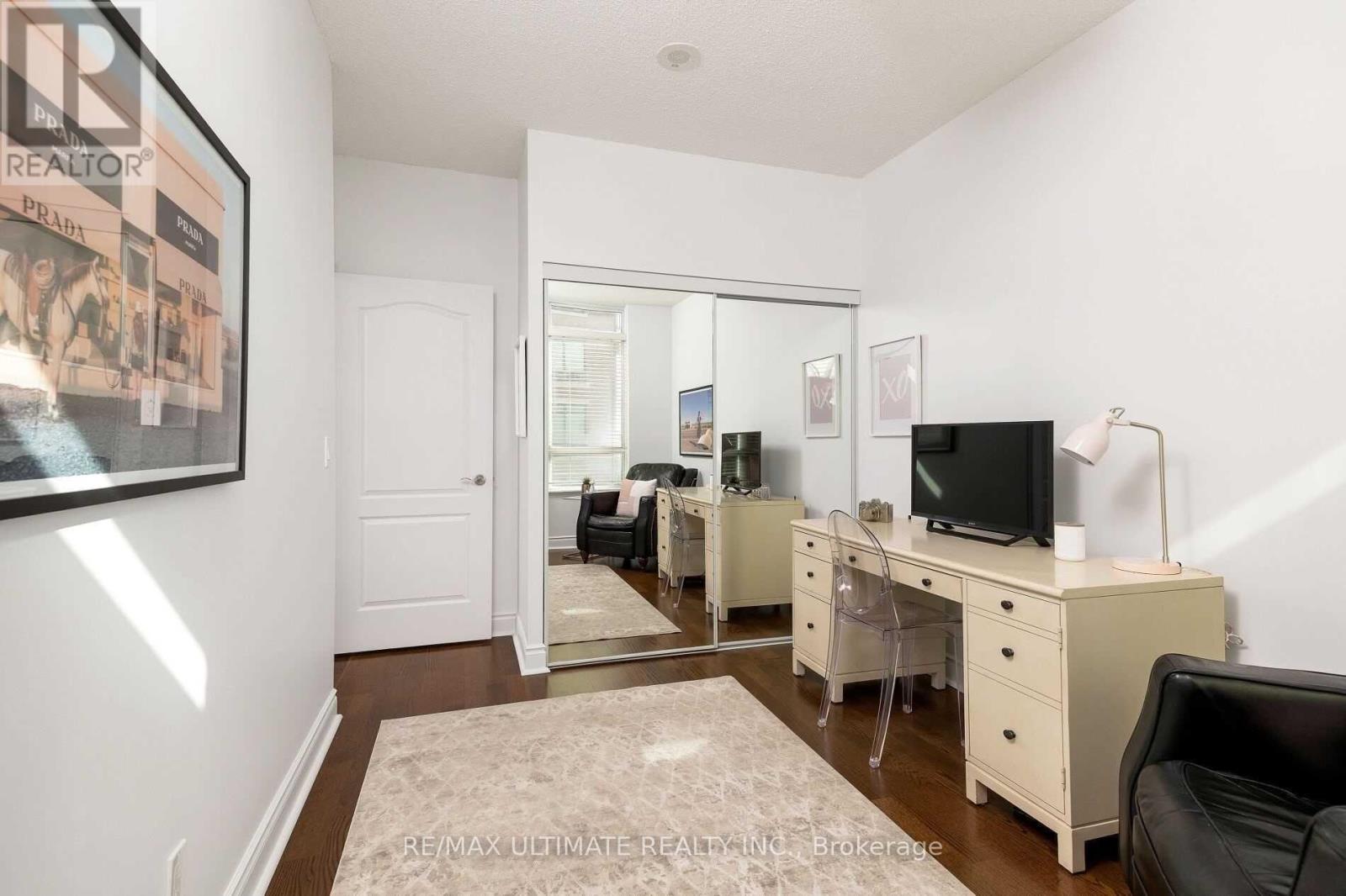 1009 - 319 Merton Street, Toronto, Ontario  M4S 1A7 - Photo 16 - C12439806