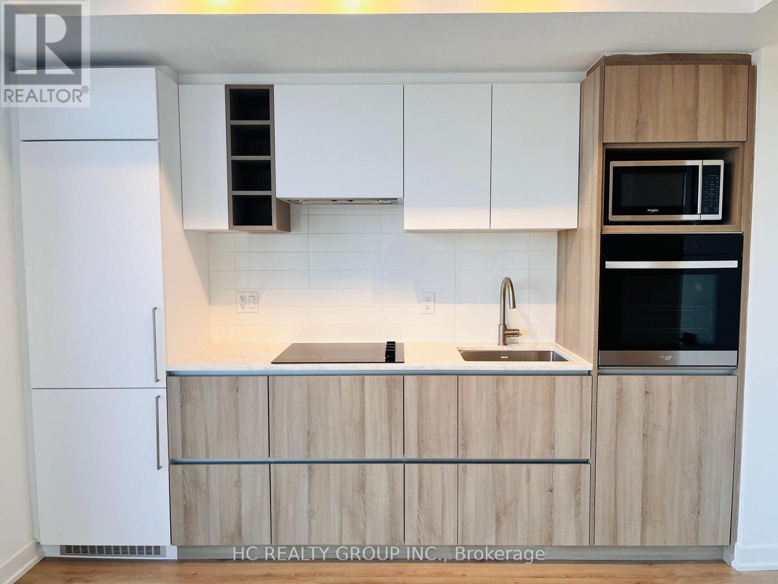 1712 - 319 Jarvis Street, Toronto, Ontario  M5B 0C8 - Photo 2 - C12439813