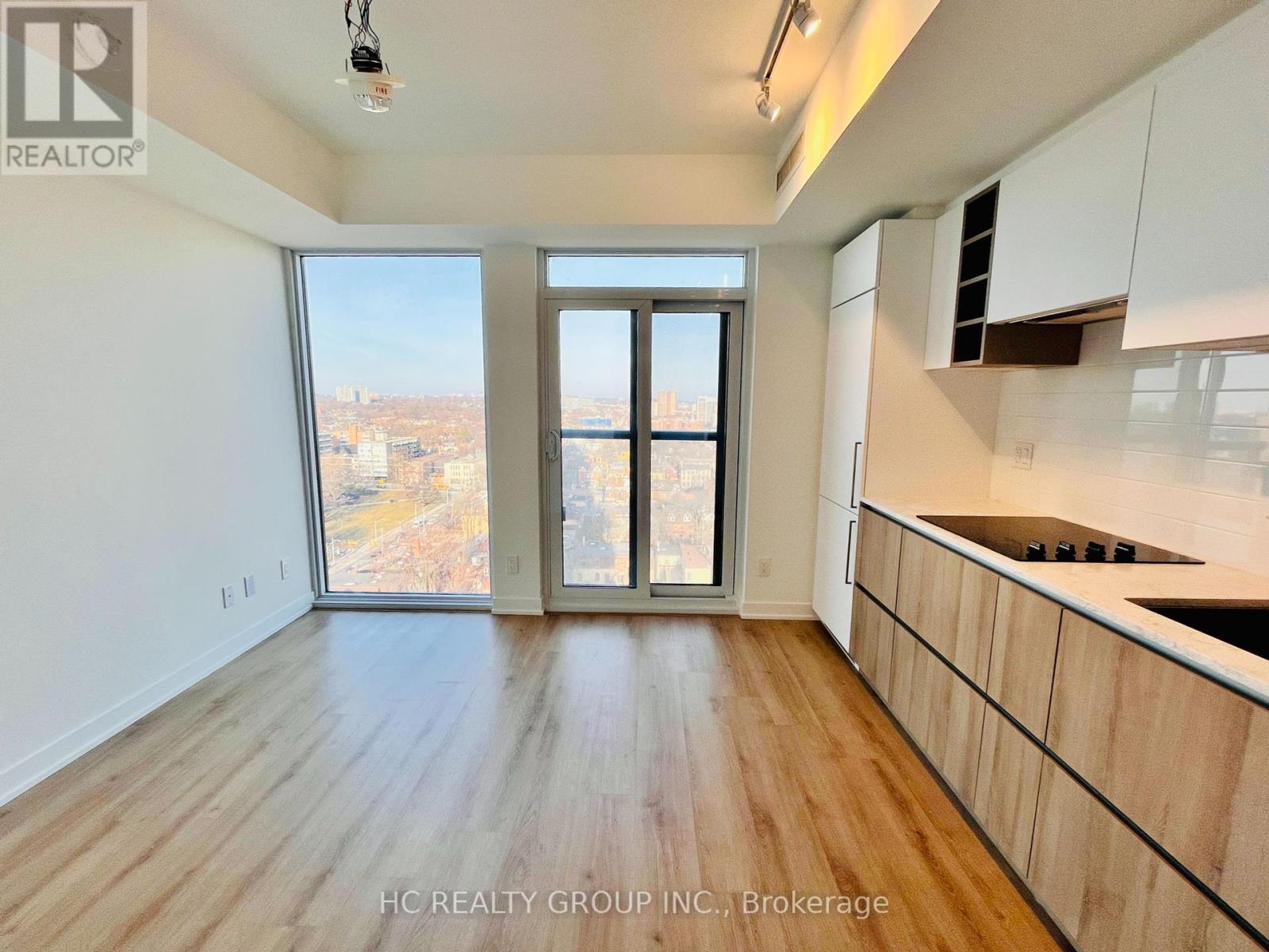 1712 - 319 Jarvis Street, Toronto, Ontario  M5B 0C8 - Photo 5 - C12439813