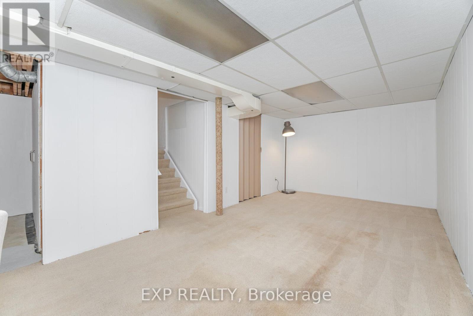 125 Hollyberry Trail, Toronto, Ontario  M2H 2P2 - Photo 15 - C12439827