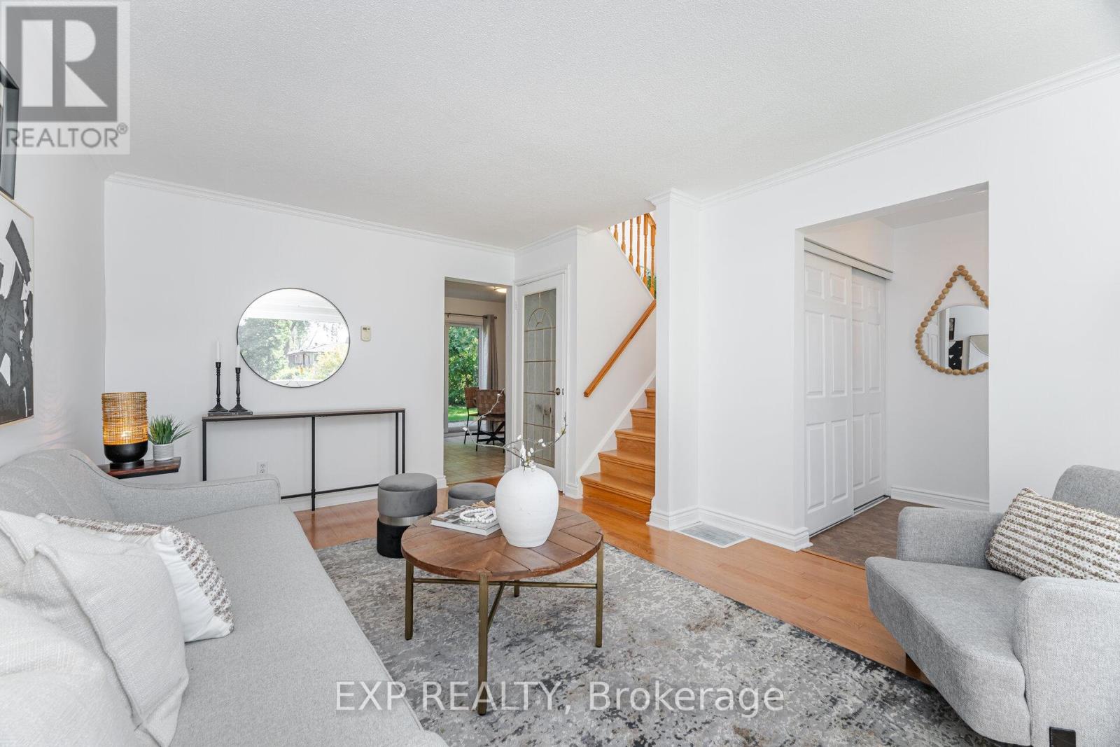 125 Hollyberry Trail, Toronto, Ontario  M2H 2P2 - Photo 2 - C12439827