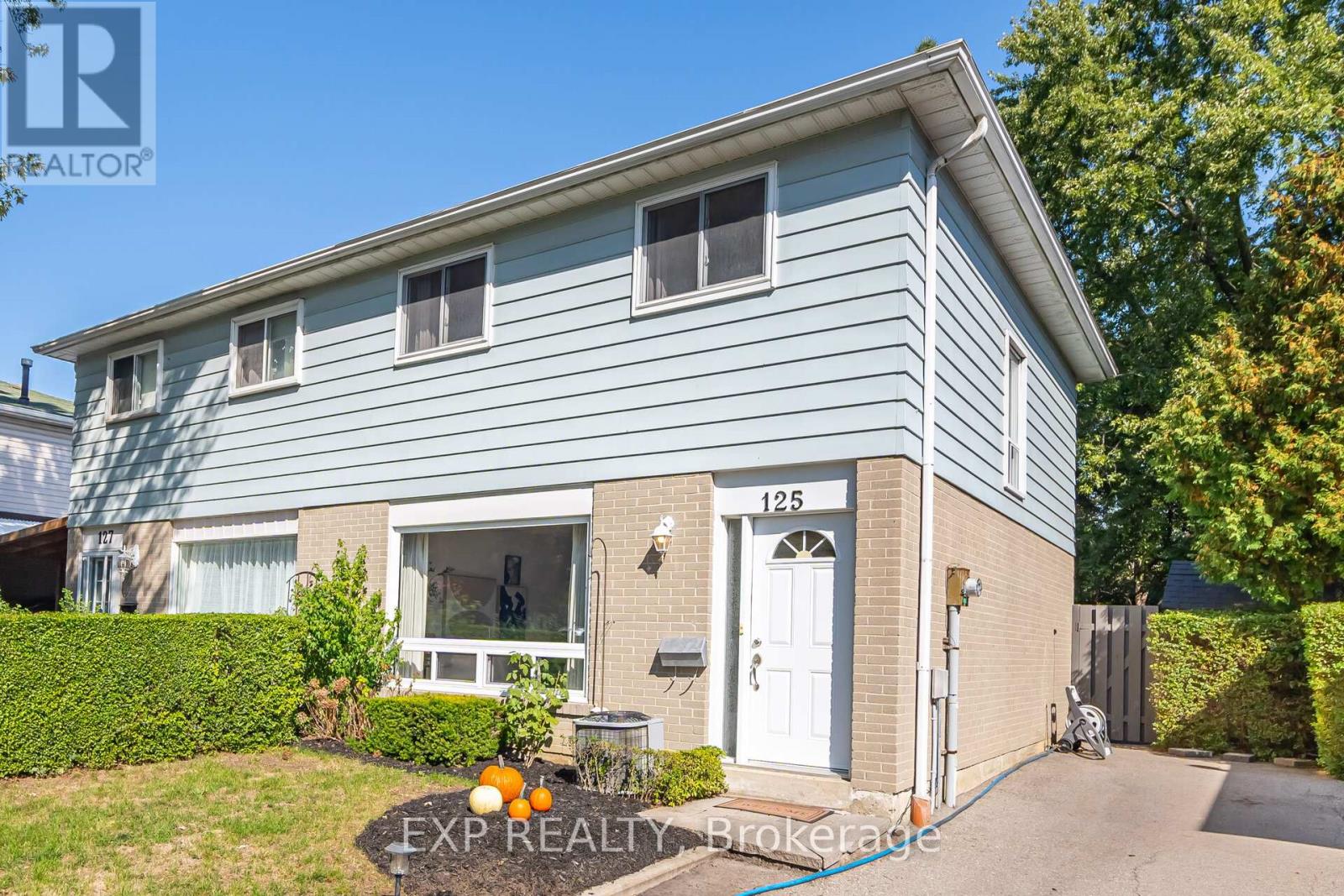 125 Hollyberry Trail, Toronto, Ontario  M2H 2P2 - Photo 24 - C12439827