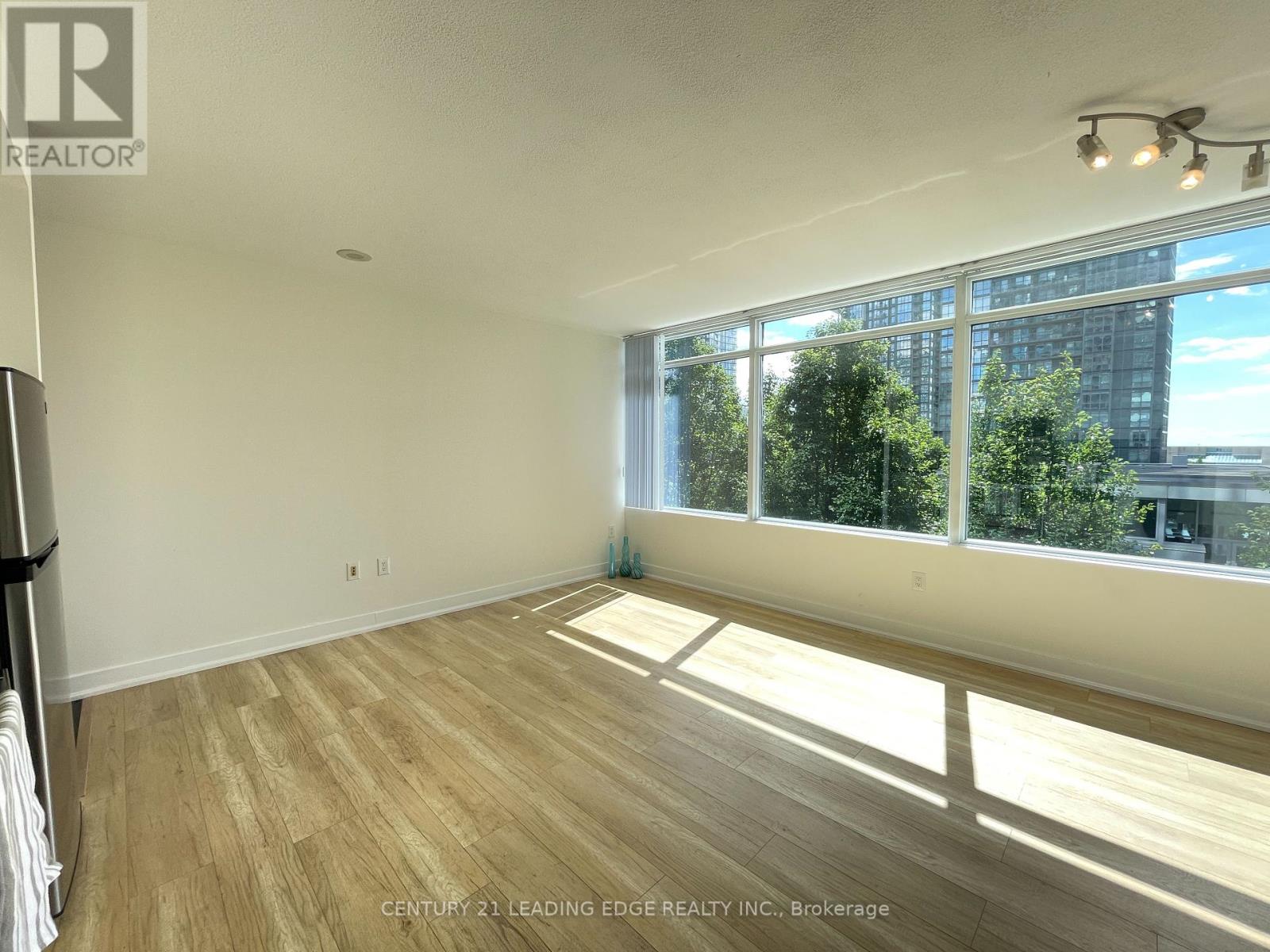 609 - 25 Telegram Mews, Toronto, Ontario  M5V 3Z1 - Photo 11 - C12439830