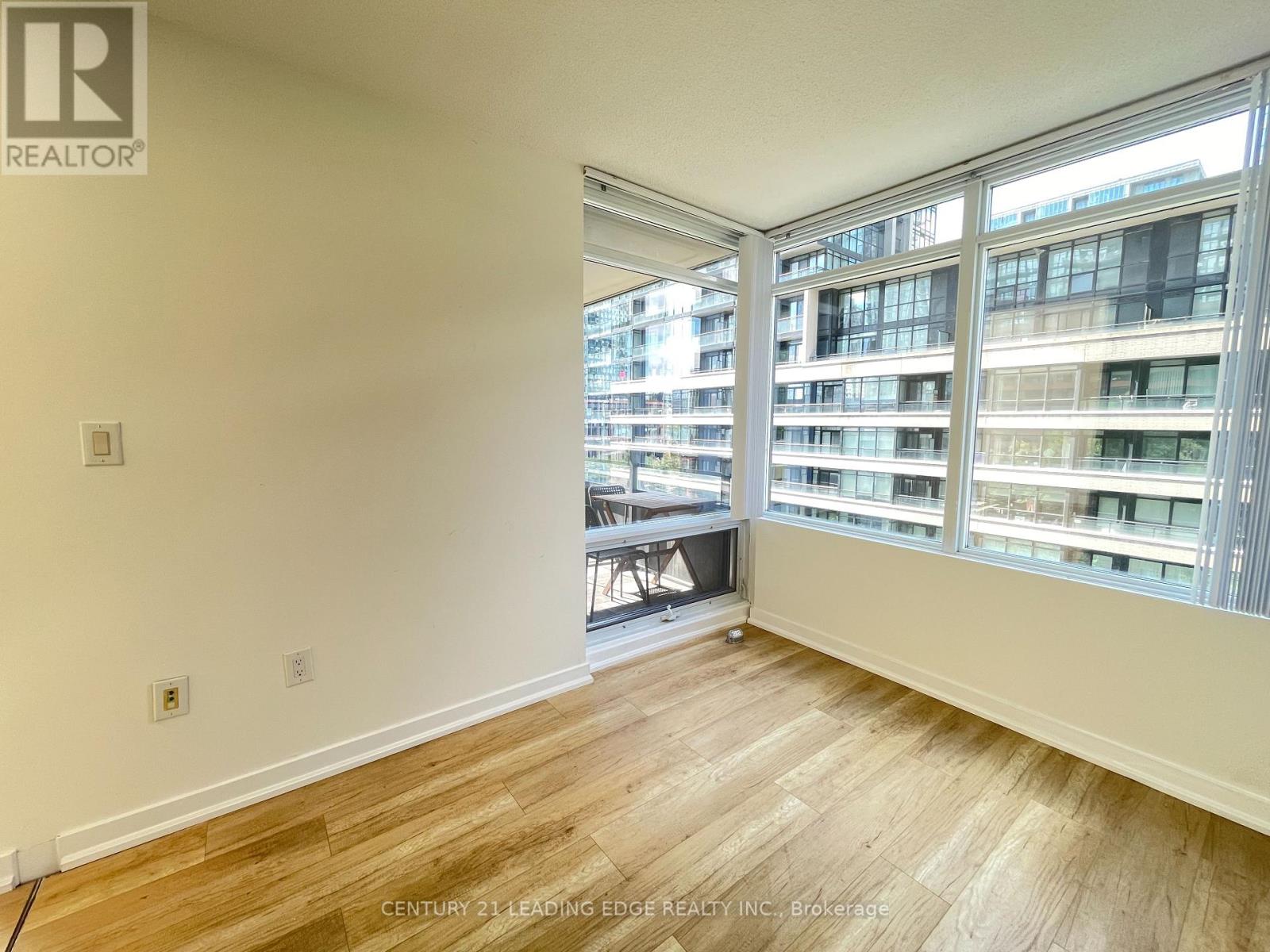 609 - 25 Telegram Mews, Toronto, Ontario  M5V 3Z1 - Photo 13 - C12439830