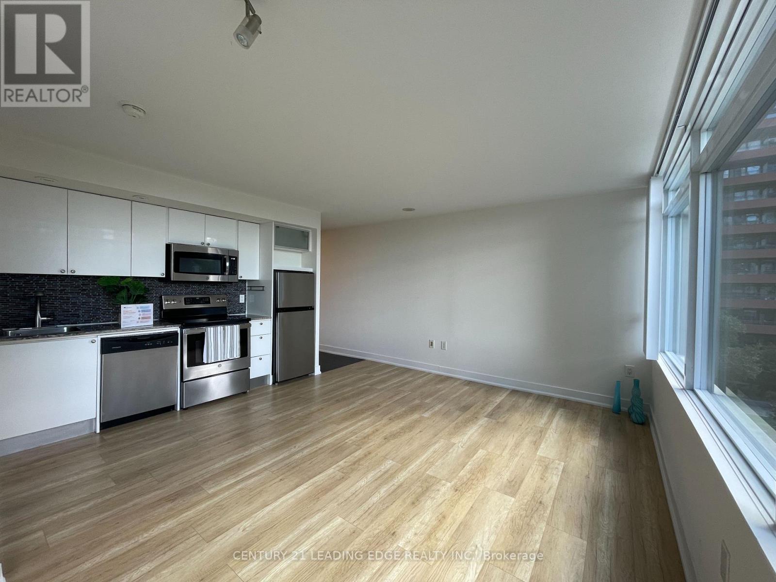 609 - 25 Telegram Mews, Toronto, Ontario  M5V 3Z1 - Photo 2 - C12439830