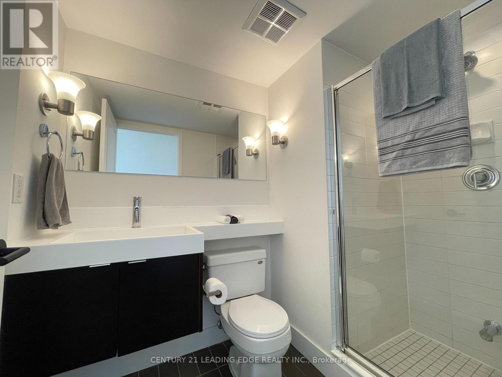 609 - 25 Telegram Mews, Toronto, Ontario  M5V 3Z1 - Photo 7 - C12439830