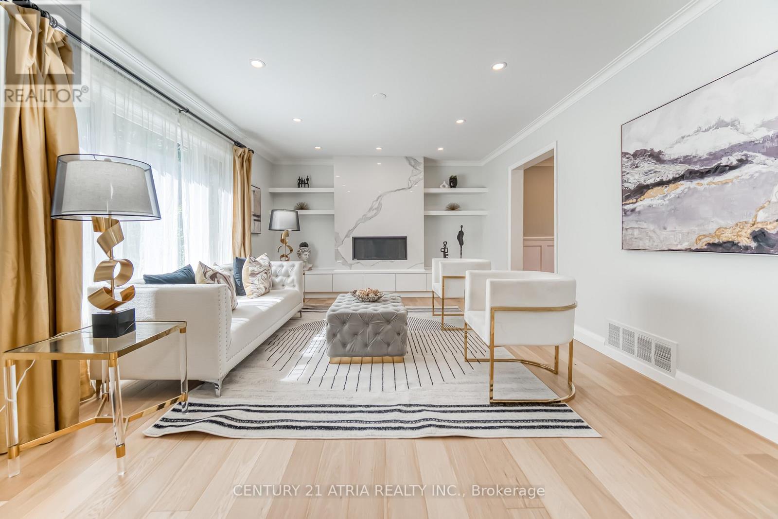 56 MAGPIE CRESCENT, Toronto, Ontario