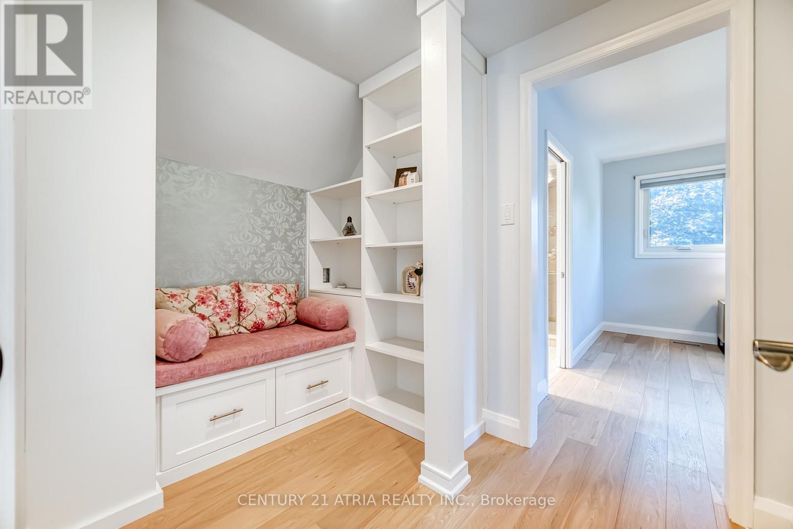 56 Magpie Crescent, Toronto, Ontario  M2L 2E5 - Photo 12 - C12439834