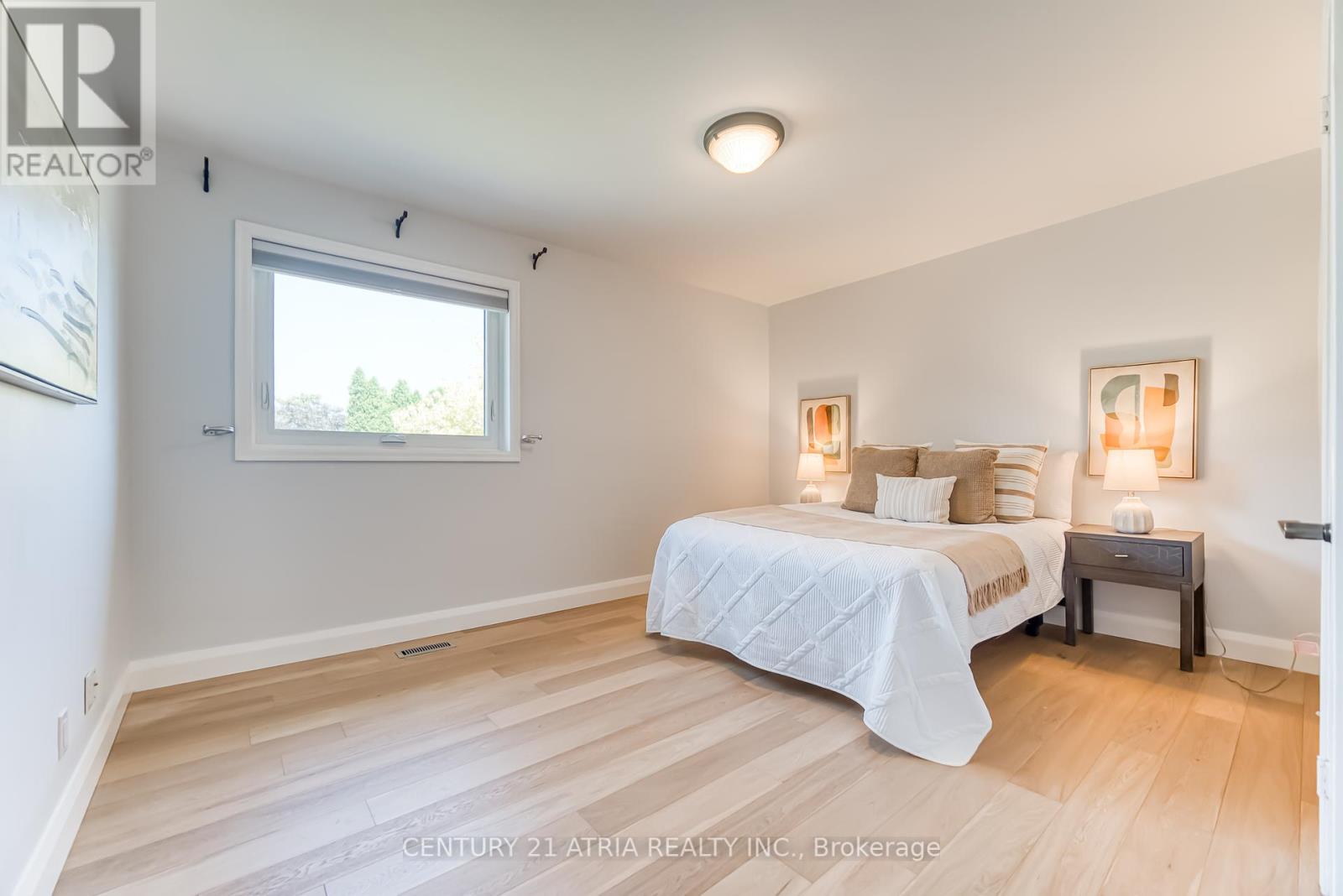 56 Magpie Crescent, Toronto, Ontario  M2L 2E5 - Photo 17 - C12439834