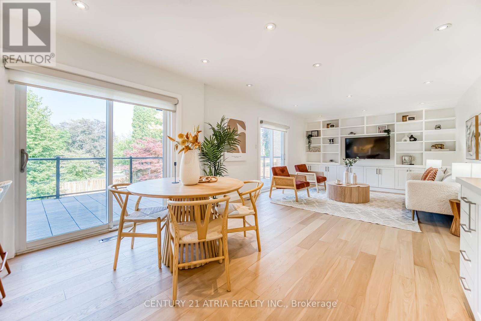 56 Magpie Crescent, Toronto, Ontario  M2L 2E5 - Photo 6 - C12439834