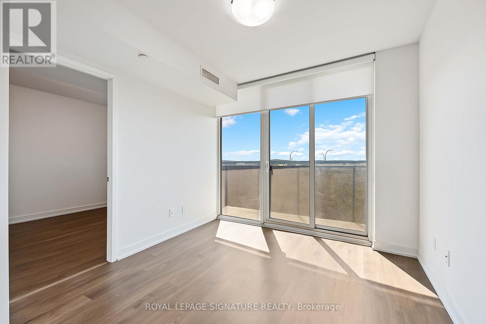 216 - 30 Tretti Way, Toronto, Ontario  M3H 0E3 - Photo 11 - C12439857