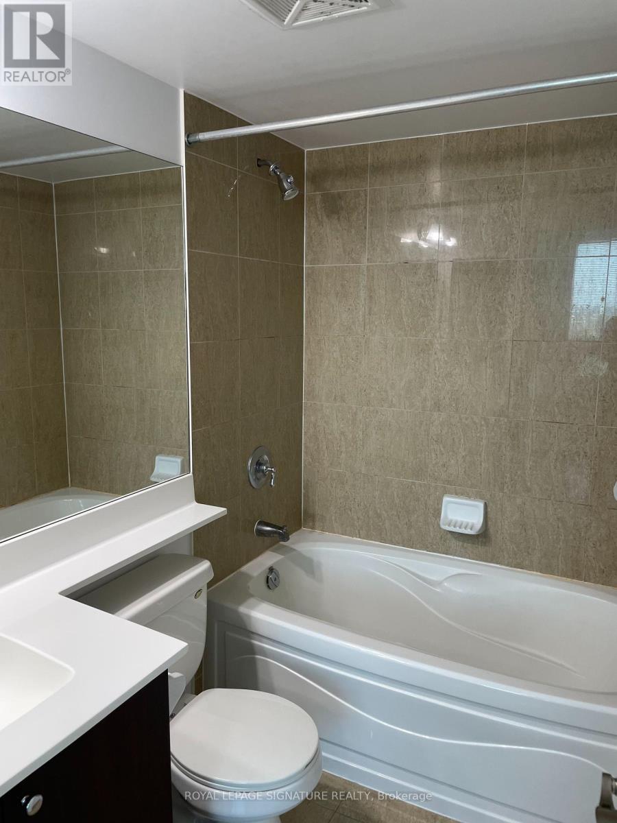 819 - 25 Greenview Avenue, Toronto, Ontario  M2M 0A5 - Photo 21 - C12439866