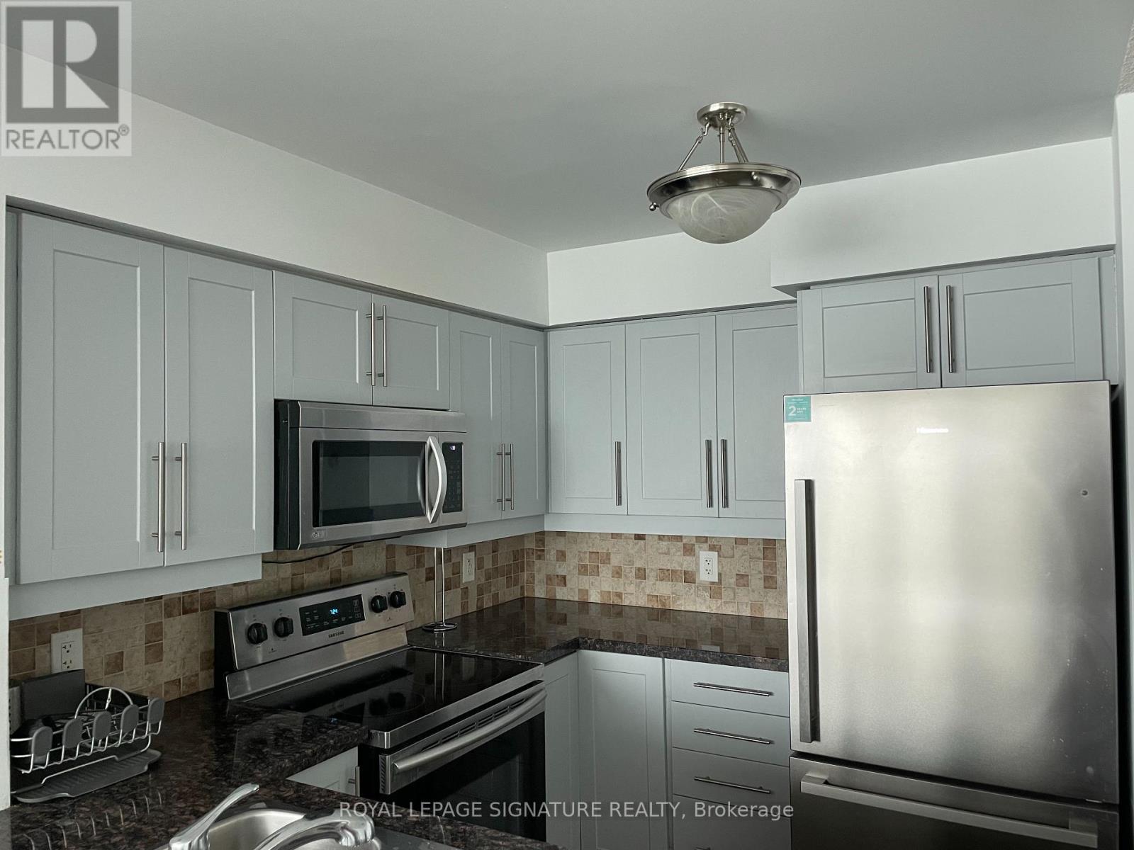 819 - 25 Greenview Avenue, Toronto, Ontario  M2M 0A5 - Photo 9 - C12439866