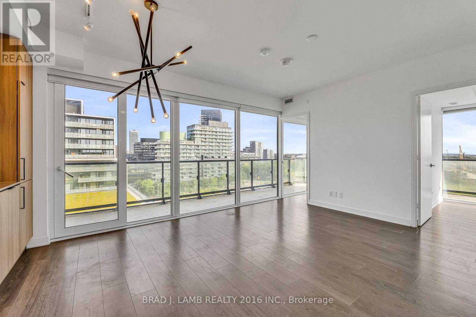 S904 - 180 Mill Street, Toronto, Ontario  M5A 0V7 - Photo 3 - C12439901