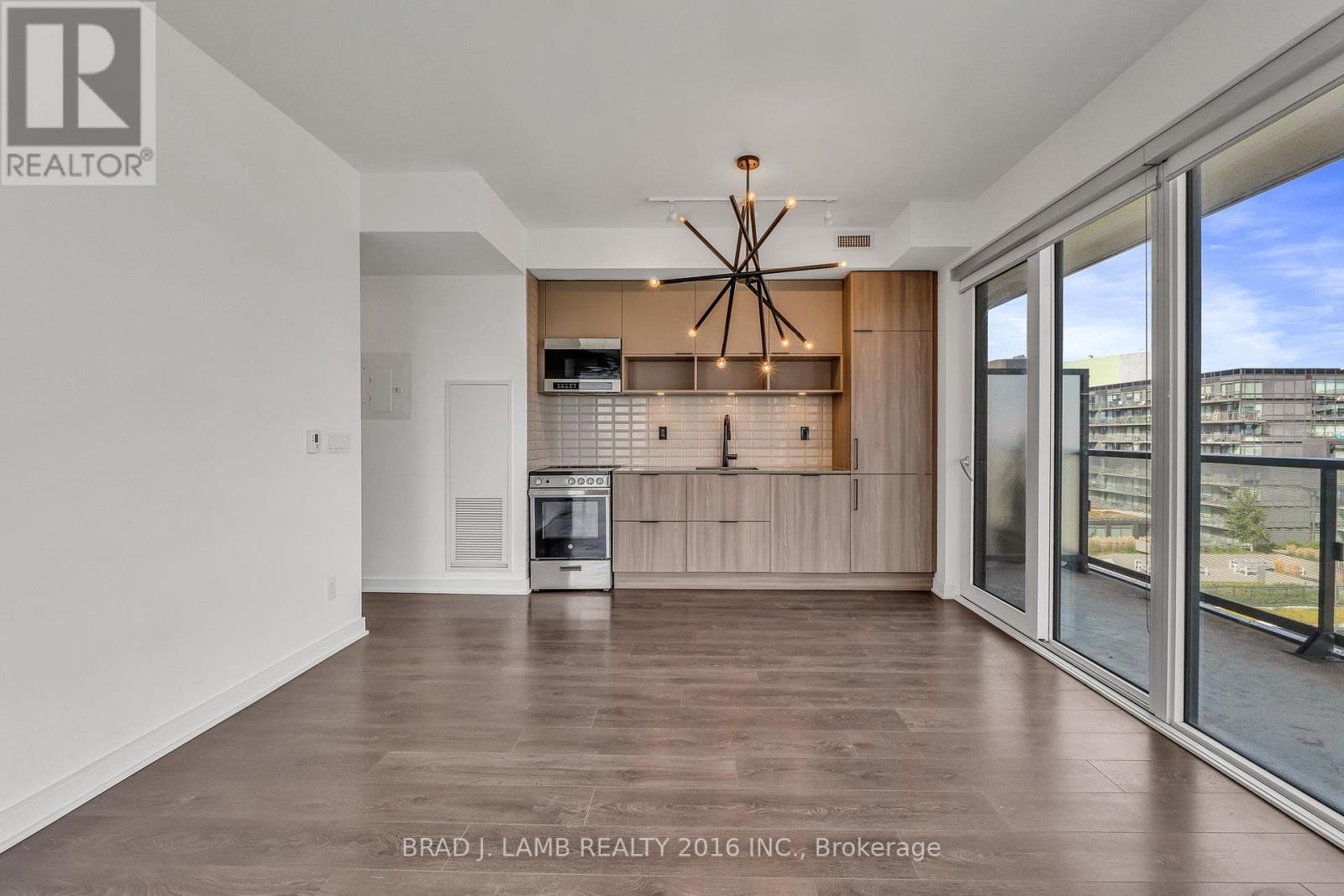 S904 - 180 Mill Street, Toronto, Ontario  M5A 0V7 - Photo 6 - C12439901