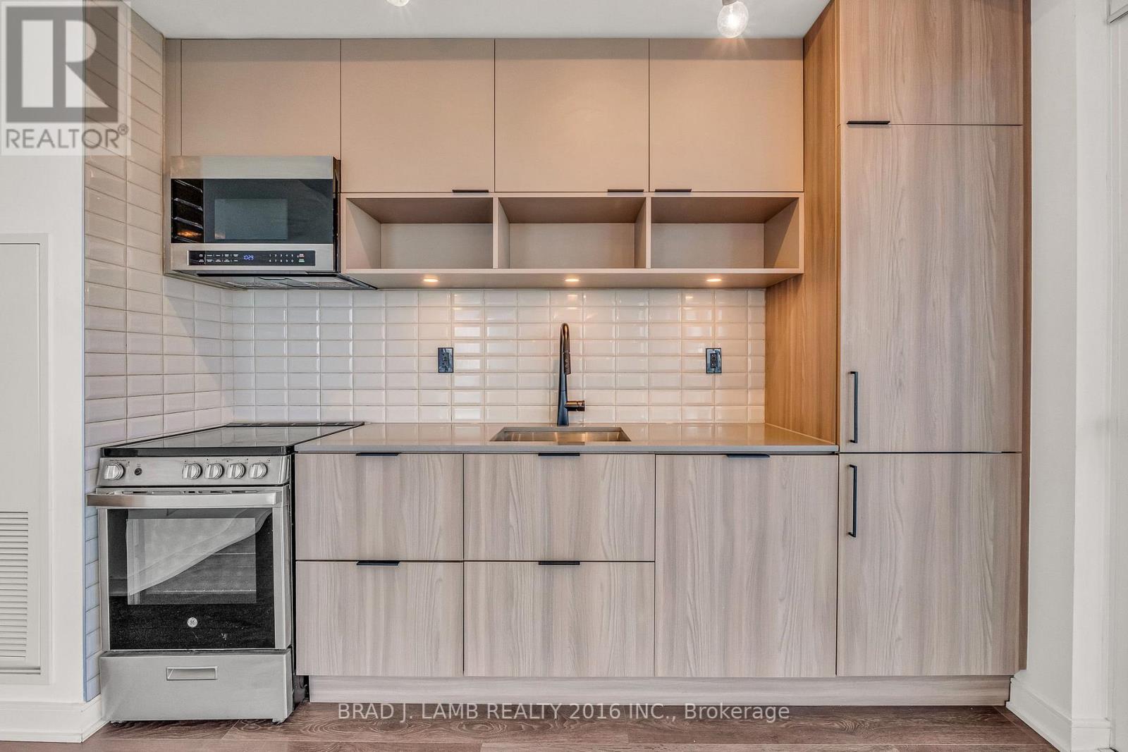 S904 - 180 Mill Street, Toronto, Ontario  M5A 0V7 - Photo 8 - C12439901
