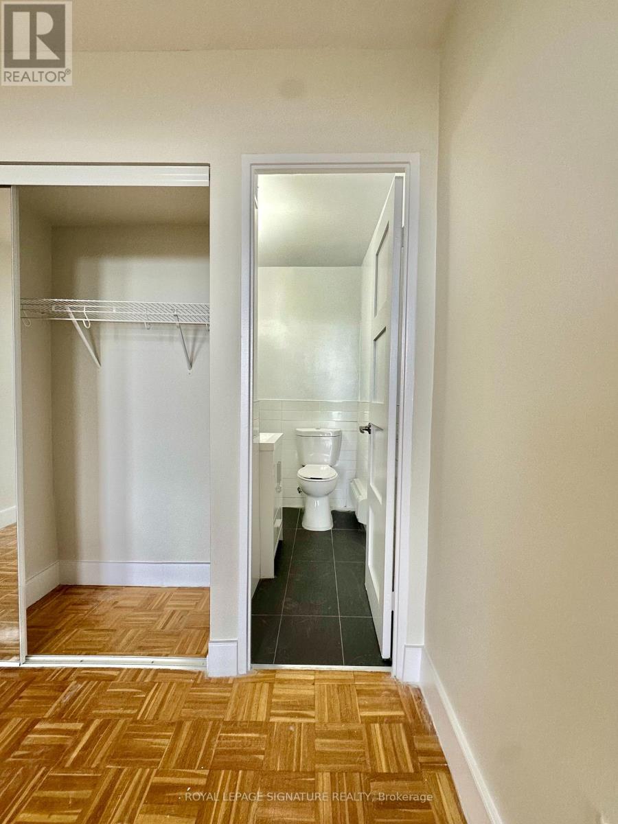 2311 - 666 Spadina Avenue, Toronto, Ontario  M5S 2H8 - Photo 5 - C12439917