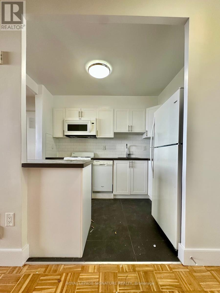 2311 - 666 Spadina Avenue, Toronto, Ontario  M5S 2H8 - Photo 8 - C12439917