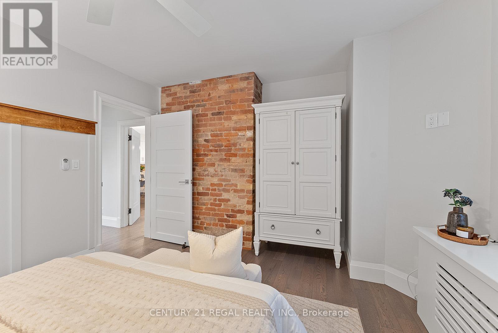 93 Douglas Crescent, Toronto, Ontario  M4W 2E6 - Photo 24 - C12439930