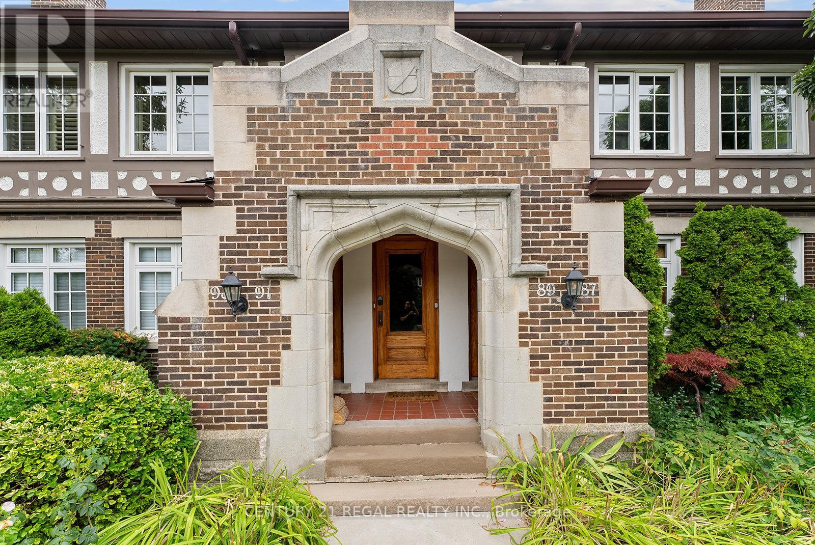 93 Douglas Crescent, Toronto, Ontario  M4W 2E6 - Photo 33 - C12439930