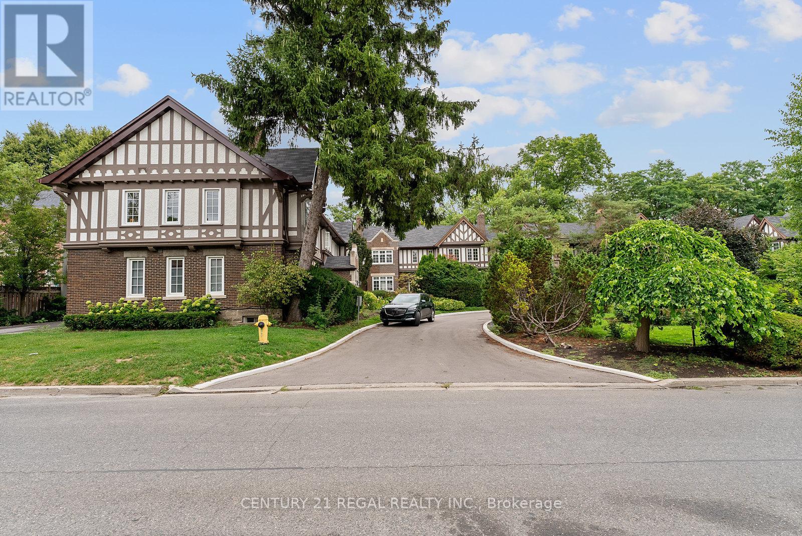 93 Douglas Crescent, Toronto, Ontario  M4W 2E6 - Photo 37 - C12439930