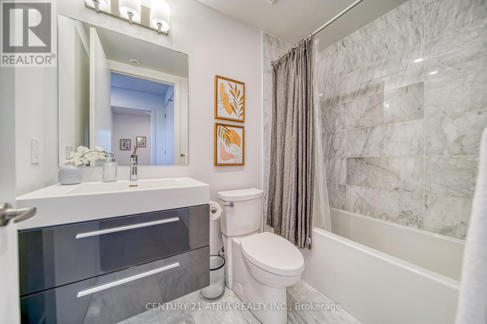 Th16 - 165 Pears Avenue, Toronto, Ontario  M5R 0C1 - Photo 30 - C12440003