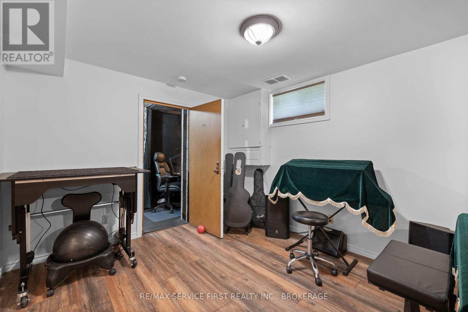 199 Splinter Court, Kingston, Ontario  K7M 7Z3 - Photo 36 - X12440094