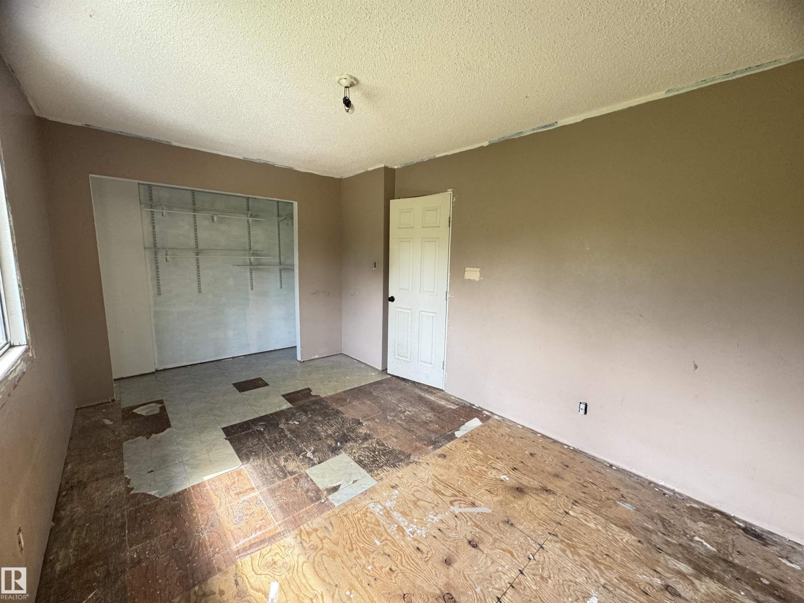 Unknown Address, ,     - Photo 21 - E4460393