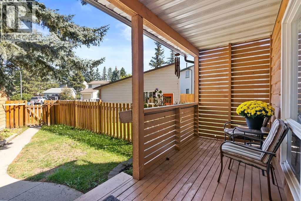 215 Ranchview Court Nw, Calgary, Alberta  T3G 1A5 - Photo 4 - A2253870