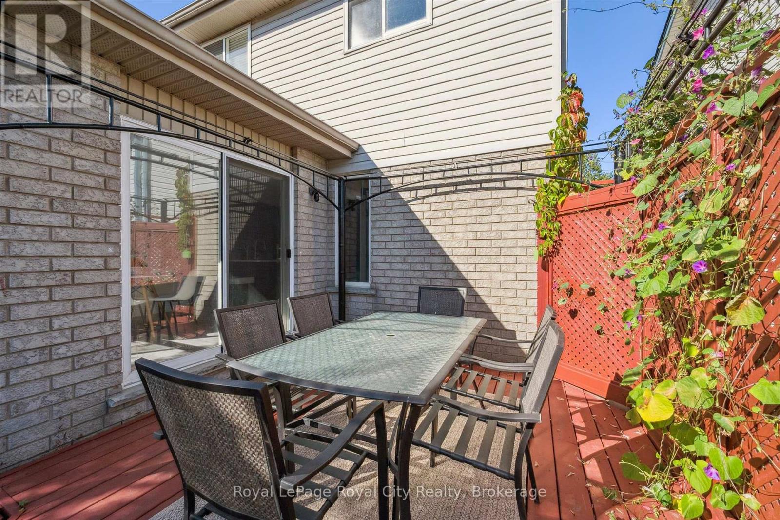 130 Silurian Drive, Guelph, Ontario  N1E 7G1 - Photo 18 - X12440012