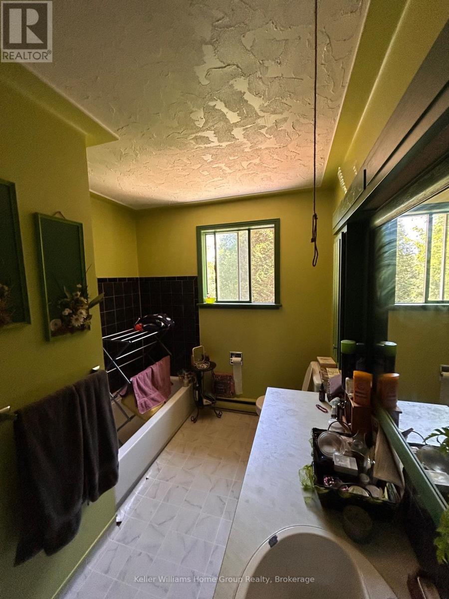 135431 9th Line, Grey Highlands, Ontario  N0C 1H0 - Photo 6 - X12440021