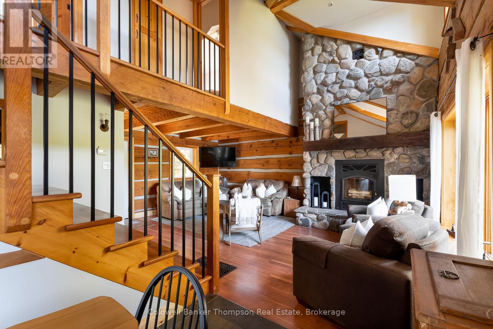 18 Port Vernon Lane, Huntsville, Ontario  P1H 2J2 - Photo 4 - X12440087