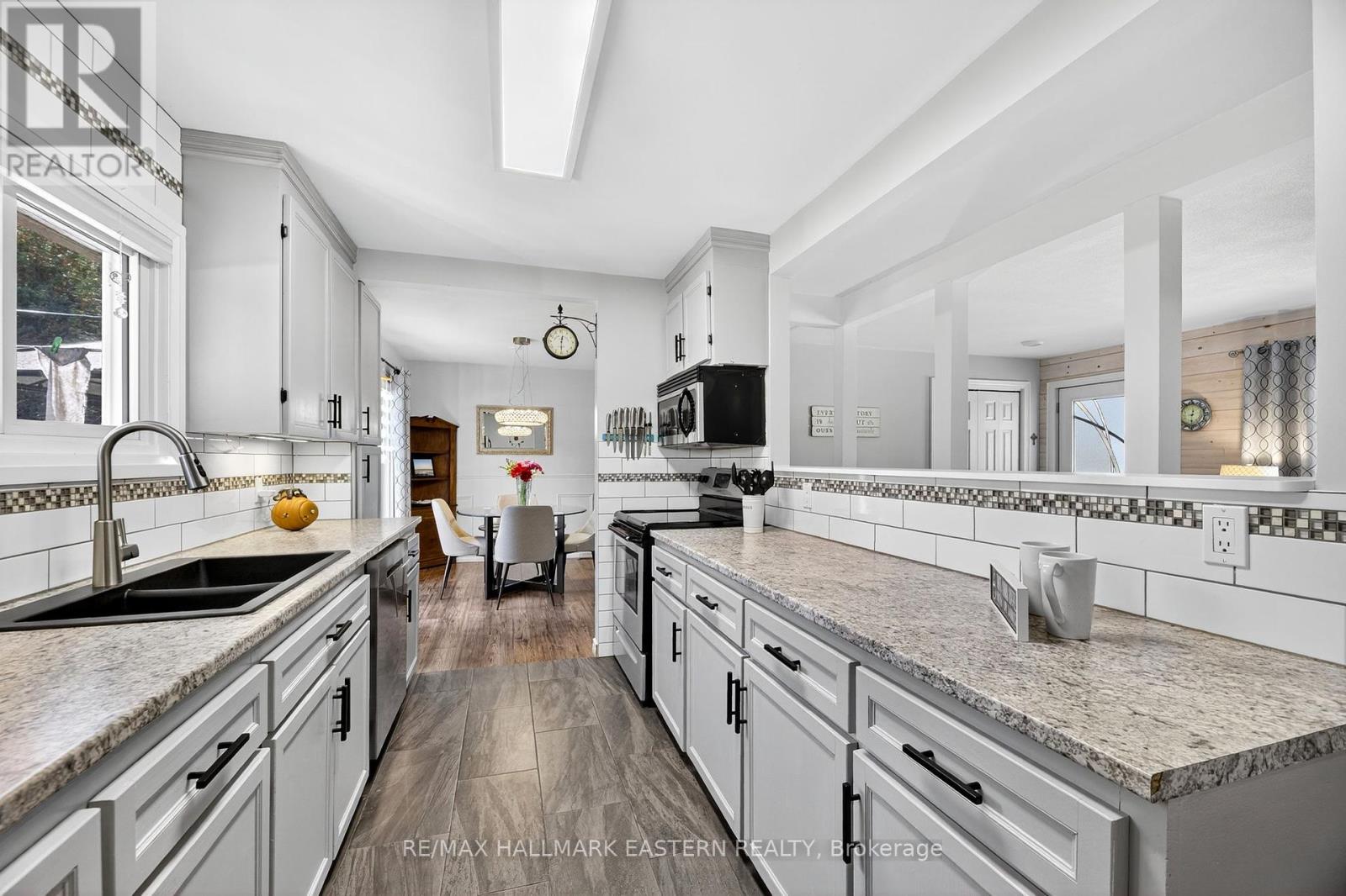 4379 Highway 28, Selwyn, Ontario  K0L 2H0 - Photo 12 - X12440004