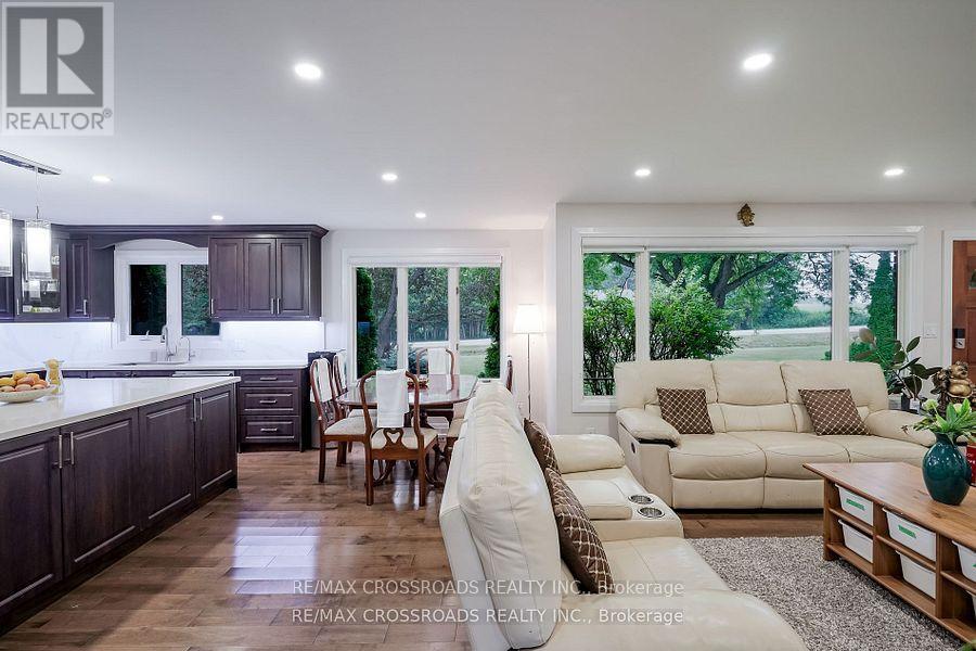 2292 Baseline Road W, Clarington, Ontario  L1C 0Y1 - Photo 11 - E12439787