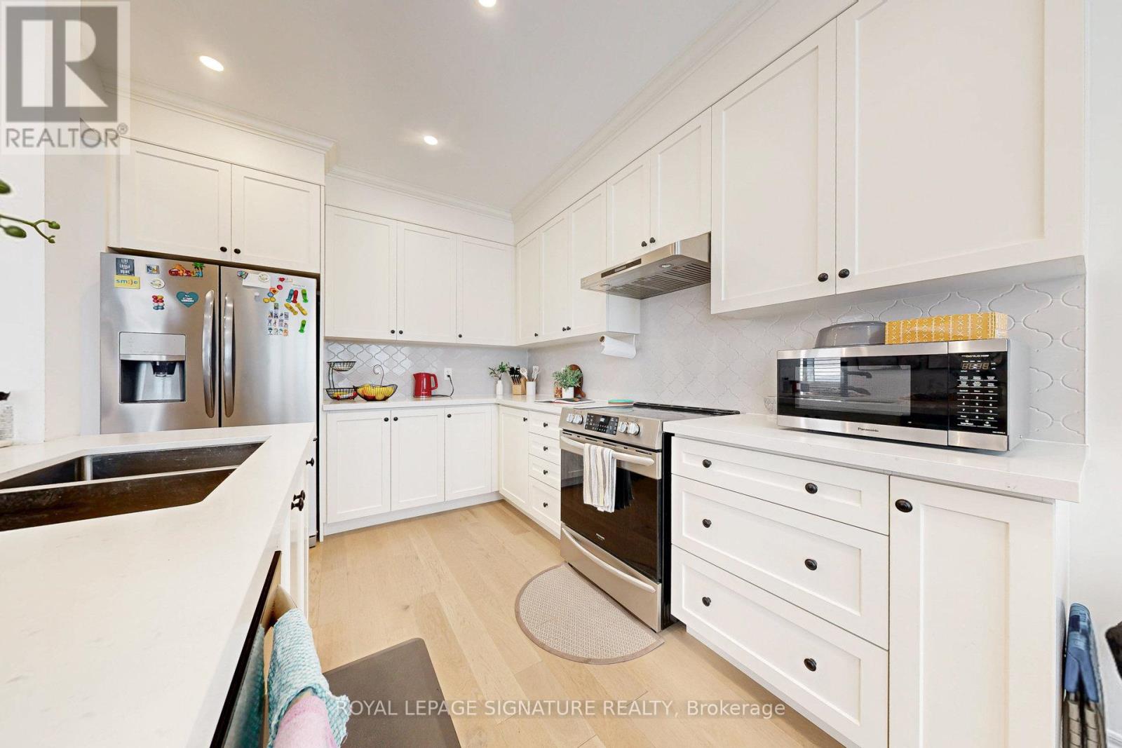 Upper - 1028 Pelican Trail, Pickering, Ontario  L1X 0G7 - Photo 14 - E12439791