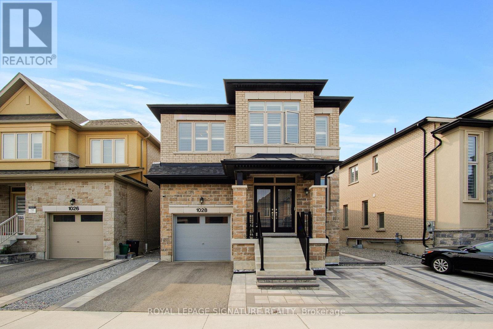 Upper - 1028 Pelican Trail, Pickering, Ontario  L1X 0G7 - Photo 3 - E12439791